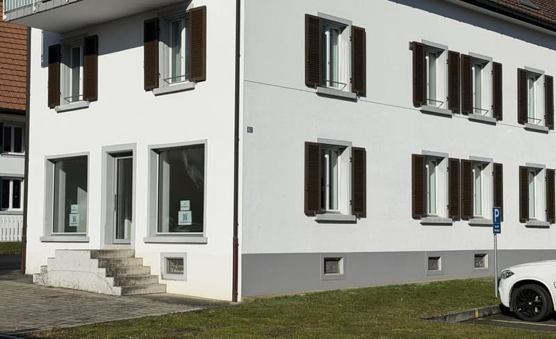 Gewerberaum mit vielseitigen Nutzungsmöglichkeiten an zentraler Lage in Lostorf (2)