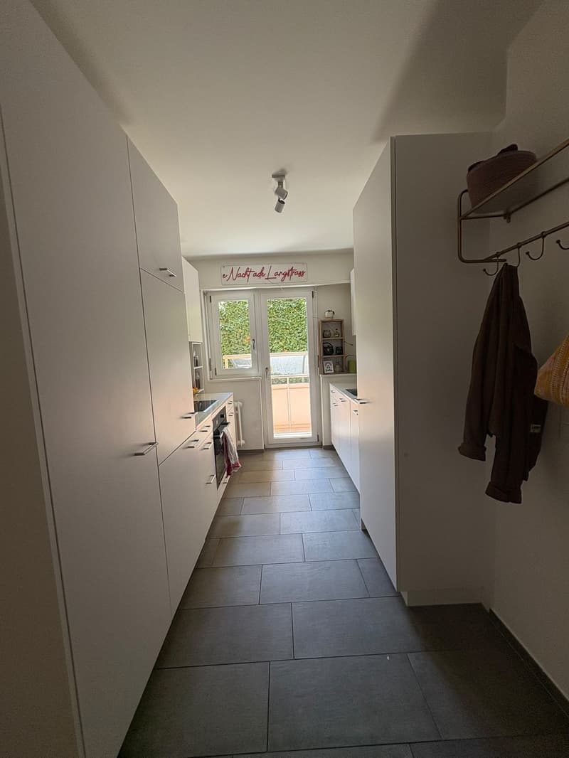Moderne 3 1/2 Zimmerwohnung (3)