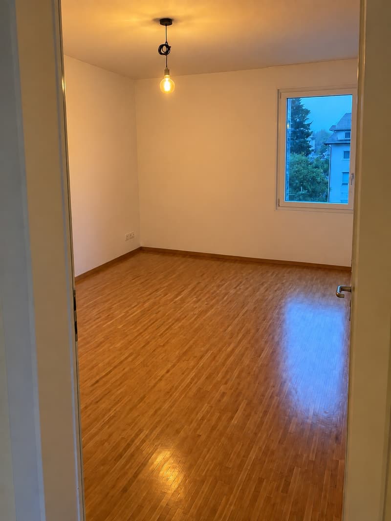 Helle, grosszügige Wohnung in Gümligen (7)