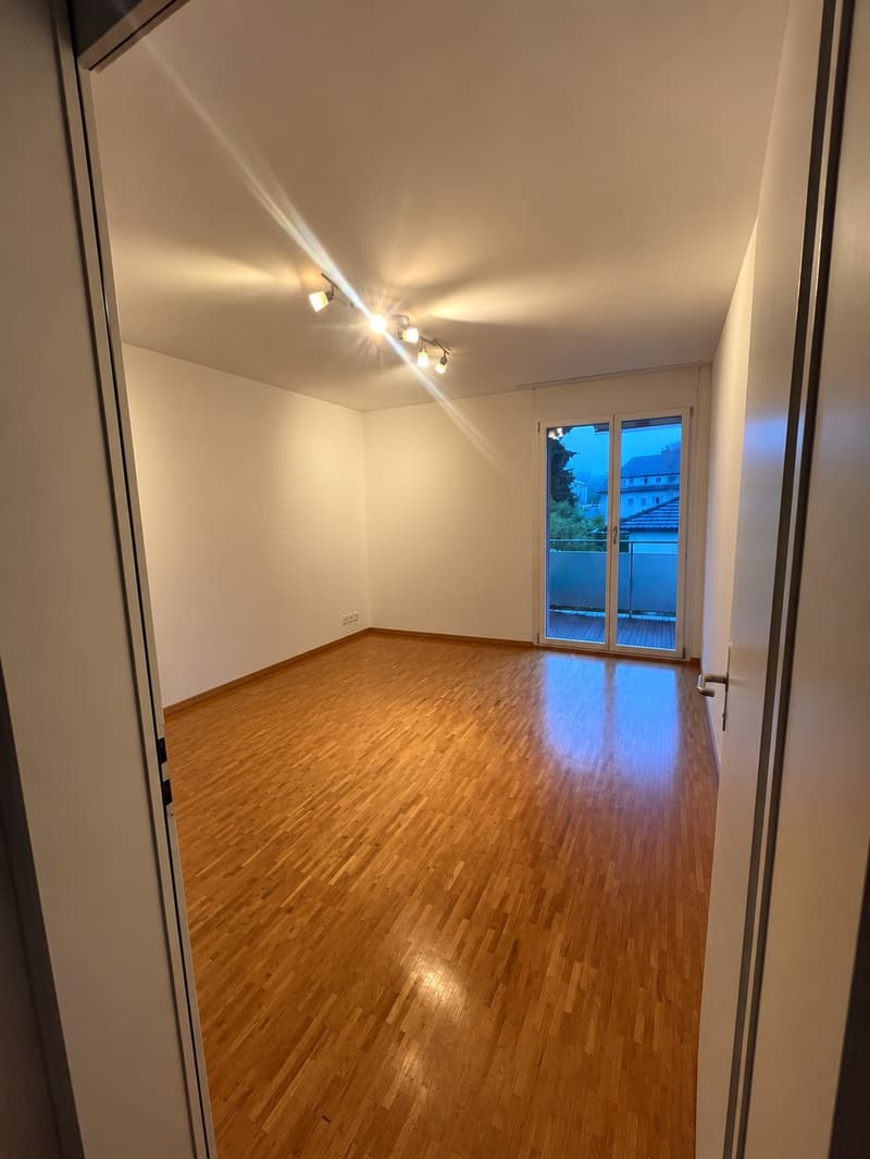 Helle, grosszügige Wohnung in Gümligen (5)