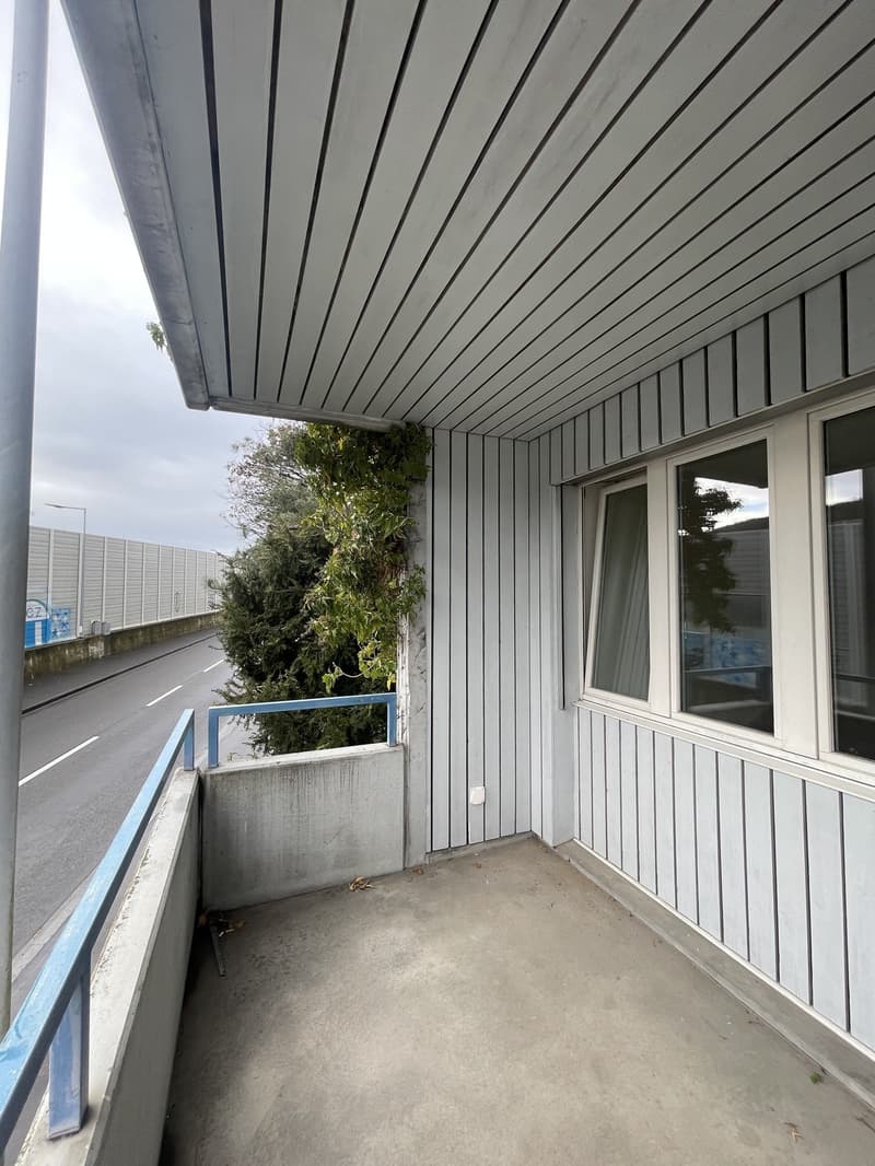 MODERNE, sanierte 1.5-Zimmerwohnung an zentraler Lage (12)