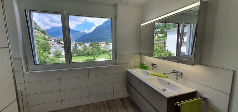 Grosszügige 5.5-Zimmer-Wohnung mit 178 m2, Garage und E-Ladestation (9)