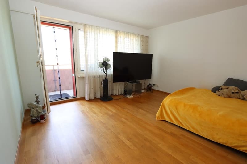 EXKLUSIVE 2.5 ZIMMERWOHNUNG IN ZOFINGEN (4)