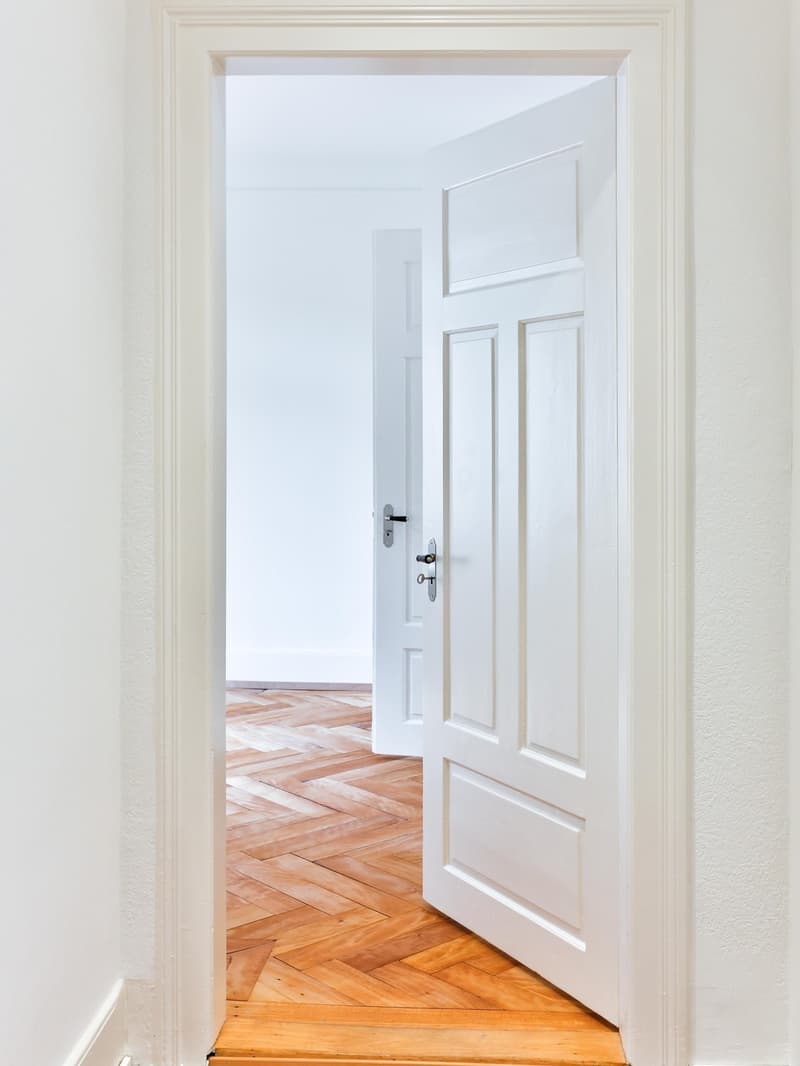 Restaurierte Altbau-Wohnung im Kreis 5 (12)