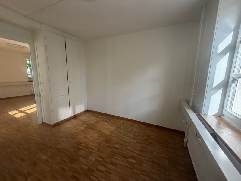 Frisch renovierte 2.5-Zimmer-Dachwohnung an der Paulstrasse 23 in Winterthur (11)