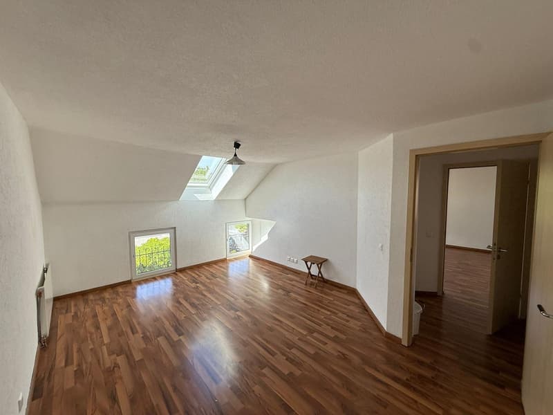 Attraktive 3.5-Zimmer-Maisonettewohnung in Schöftland (8)