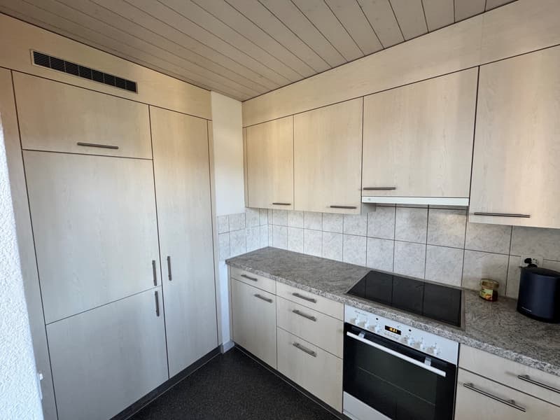 Frisch renovierte 3,5-Zimmer-Wohnung in Breitenbach  kurzfristig zu beziehen (2)