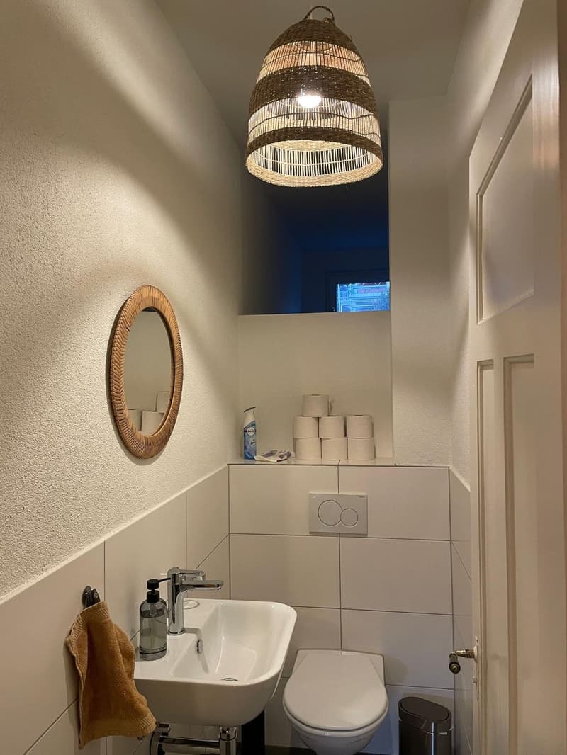 Schöne 3 Zimmer Wohnung mit Balkon in Enge (8)
