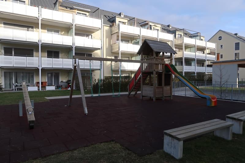 4.5-Zimmer-Gartenwohnung im Erdgeschoss, 101 m² mit Sitzplatz ins Grüne (13)
