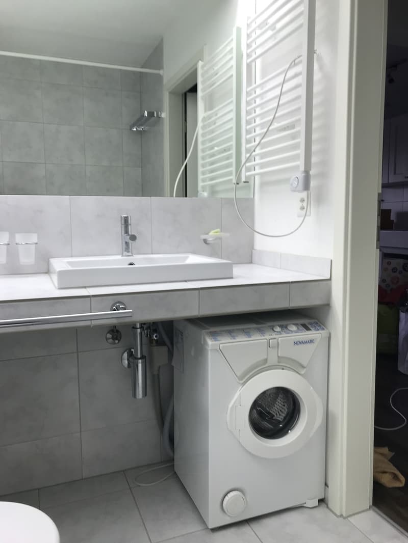 Lichtdurchflutete 2.5-Zimmer-Wohnung mit grossem Balkon in Hottingen (66 m²) (12)
