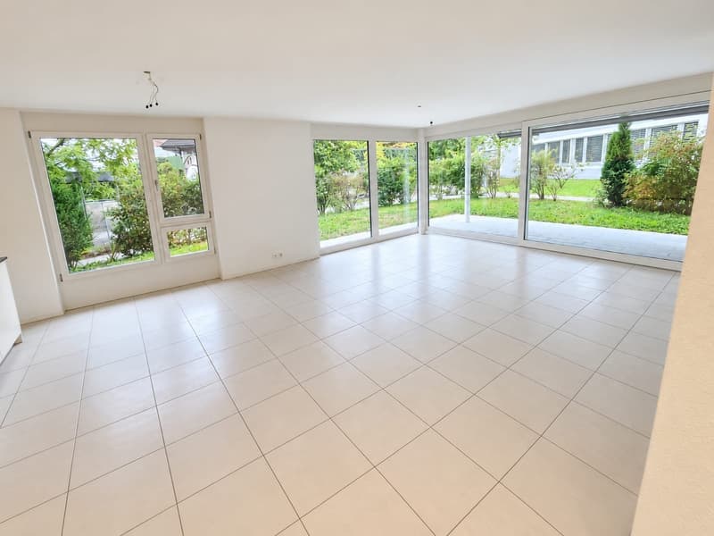 Wir suchen dringend einen Nachmieter für eine superschöne Wohnung mit Terrasse und Rasenplatz (12)