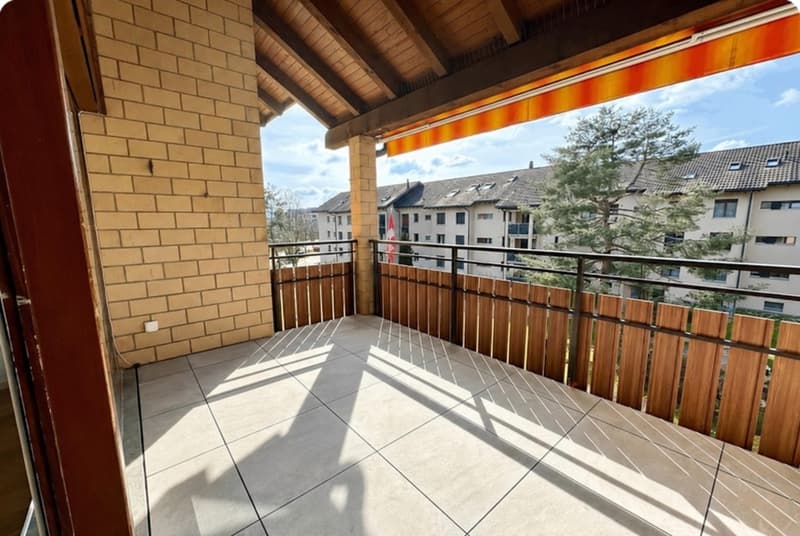 Bright & Renovated 4.5-Room Apartment in Quiet Cham Neighbourhood Available immediately / by agreement (5)