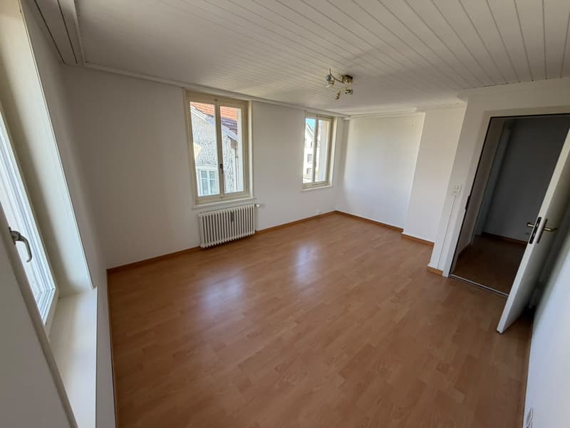 Zentral wohnen & wohlfühlen 3.5-Zimmer-Wohnung inkl. Parkplatz (4)