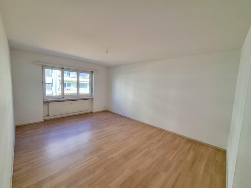 Erstvermietung: 107 m² auf 3.5 Zimmer am Zolli komplett renoviert, 2 Balkone und Wintergarten (6)