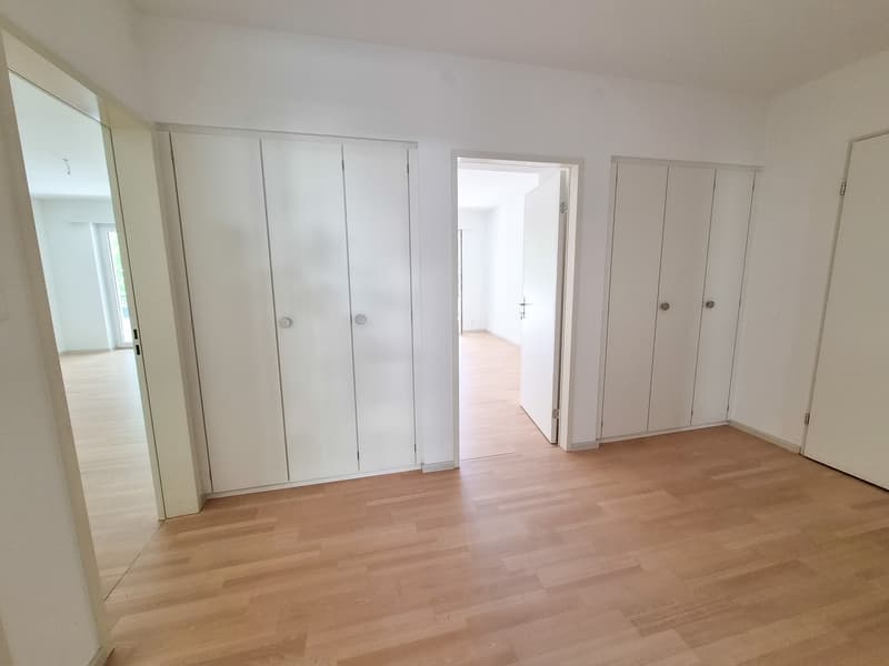 Erstvermietung: 107 m² auf 3.5 Zimmer am Zolli komplett renoviert, 2 Balkone und Wintergarten (5)