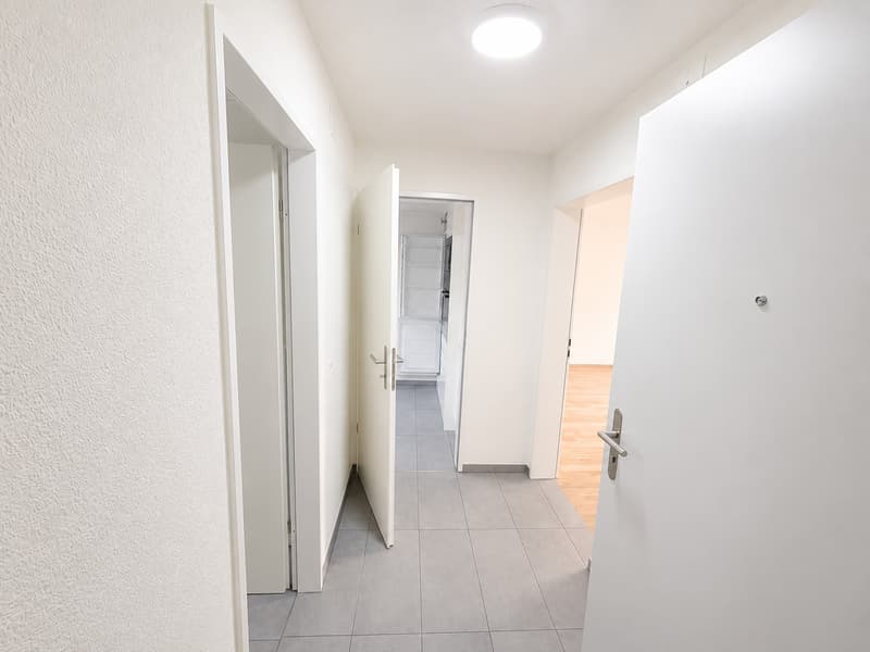 Helle und moderne 3-Zimmer-Wohnung mit Balkon in ruhiger Lage (4)