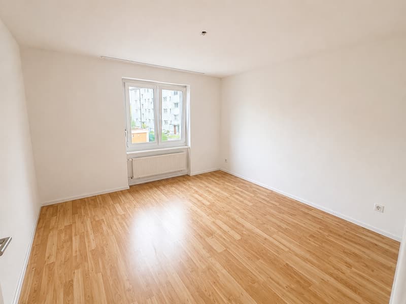 Helle und moderne 3-Zimmer-Wohnung mit Balkon in ruhiger Lage (5)