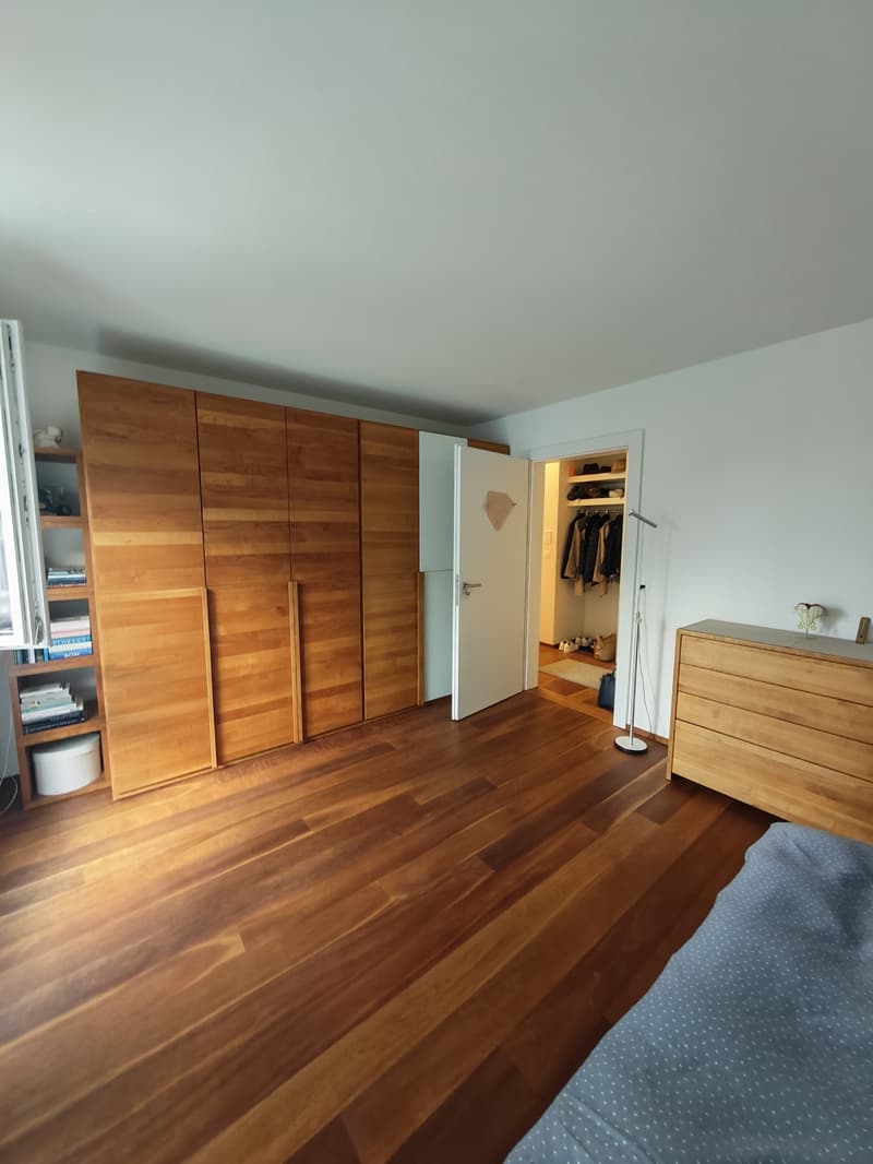 Grosszügige 3.5-Zimmerwohnung an ruhiger Lage in Erlenbach mit Seesicht (10)