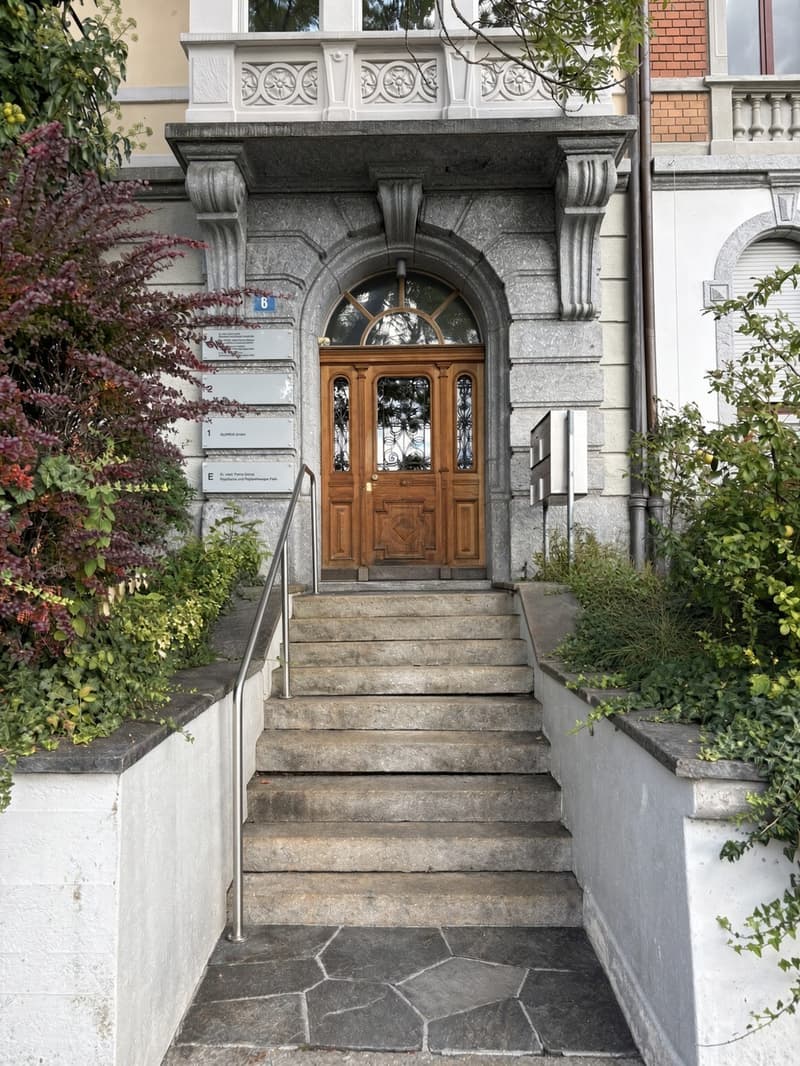 Möbliertes Büro beim Stadelhofen, Konferenzraum und Nebenkosten inklusive (3)