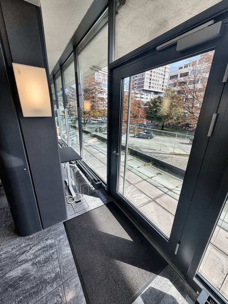 Modernes Büro 280 m2 in Zürich-Altstetten - Übernahme Mietvertrag (4)