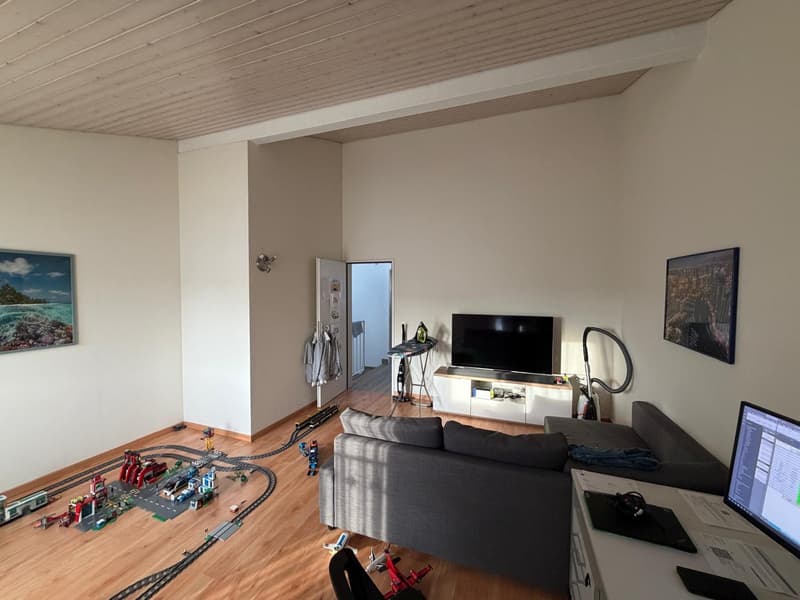 Familienfreundliches 5.5-Zimmer-Reihenhaus mit Garten und Doppelparkplatz (4)