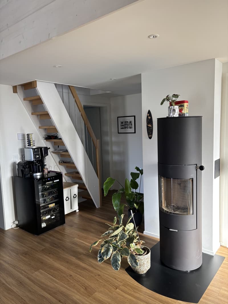 Dachgeschosswohnung im Maisonette-Stil (2)