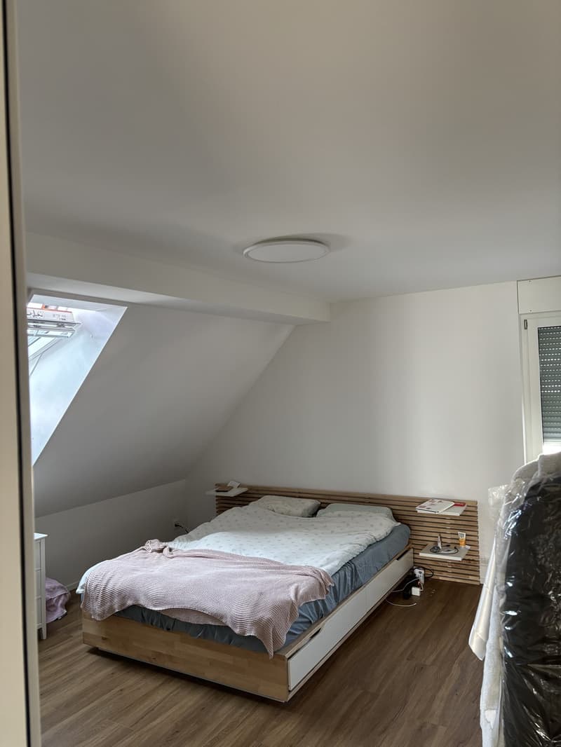 Dachgeschosswohnung im Maisonette-Stil (3)