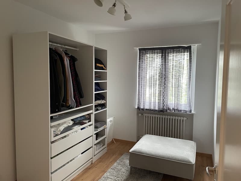 sehr schöne, ruhige und moderne 4 Zimmer Wohnung zu vermieten (4)