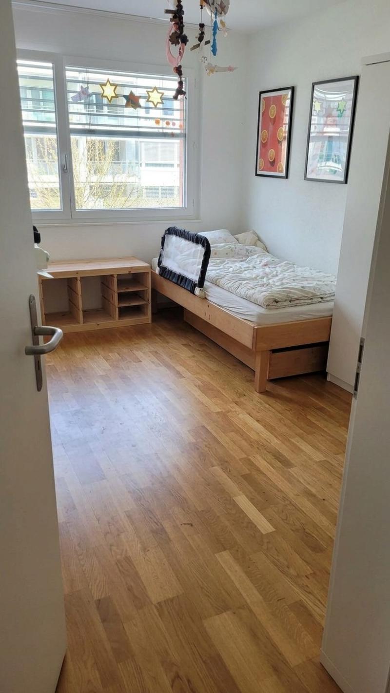 Familienfreundliche 4,5 Zimmerwohnung (7)