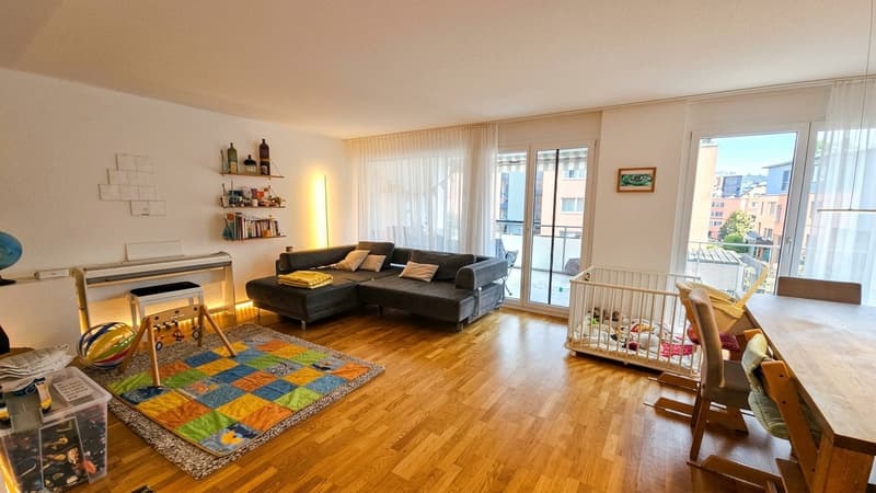 Familienfreundliche 4,5 Zimmerwohnung (4)