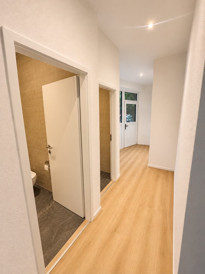 Helle, möblierte Einzelzimmer in frisch totalsanierter Wohnung (5)