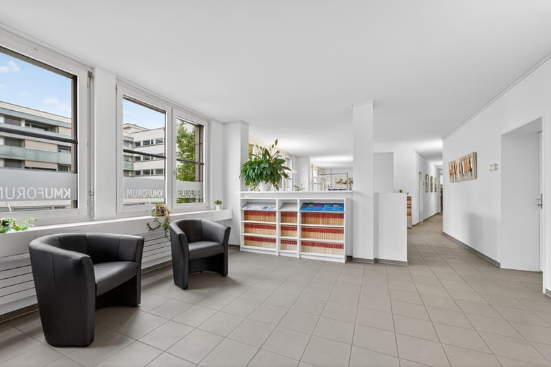 Attraktive Bürofläche an zentraler Lage in Emmenbrücke (1)