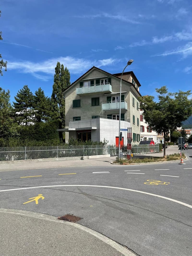 4-Zimmer-Altbauwohnung mit grosser Terrasse an sonniger und zentraler Lage (7)