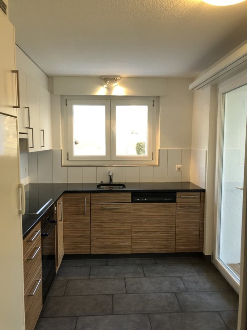 Charmante 3.5-Zimmerwohnung mit 2 Balkone (4)