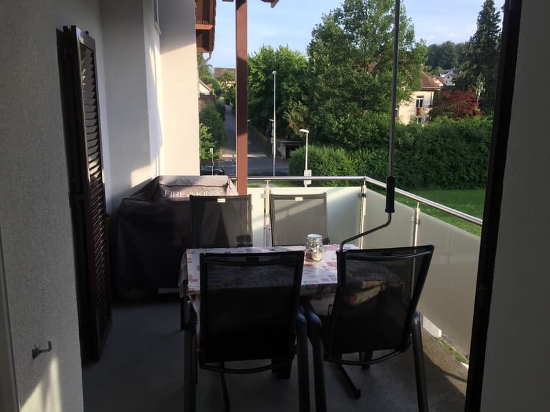 Charmante 3.5-Zimmerwohnung mit 2 Balkone (3)