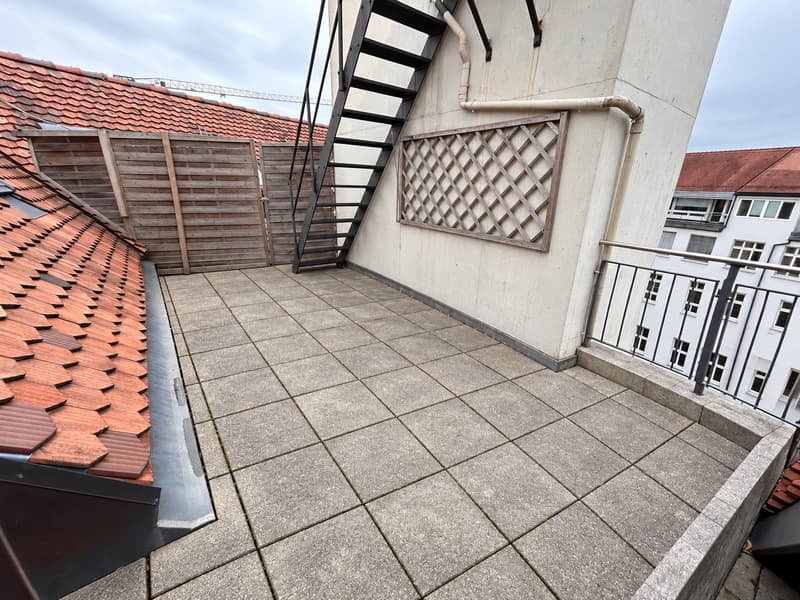 Grosszügige Dachwohnung mit privater Dachterrasse im Breitenrain (5)