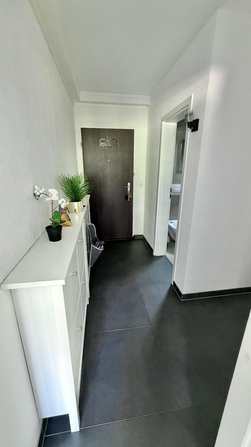 4.5 pièces rénové au 8e étage avec vue et balcons  disponible dès le 01.02.2027 (4)