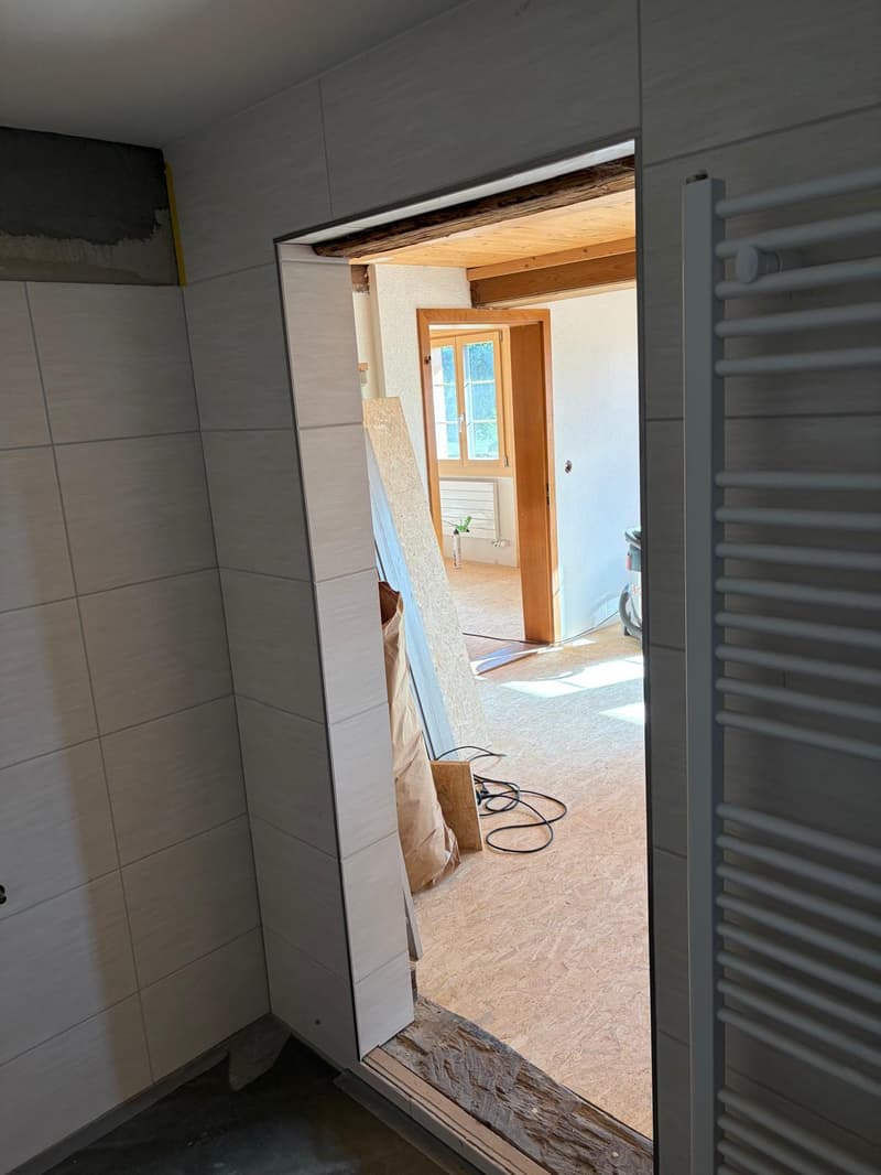 Charmante 4.5-Zimmer-Parterrewohnung in historischem Bauernhaus – Hettiswil b. Hindelbank (17)
