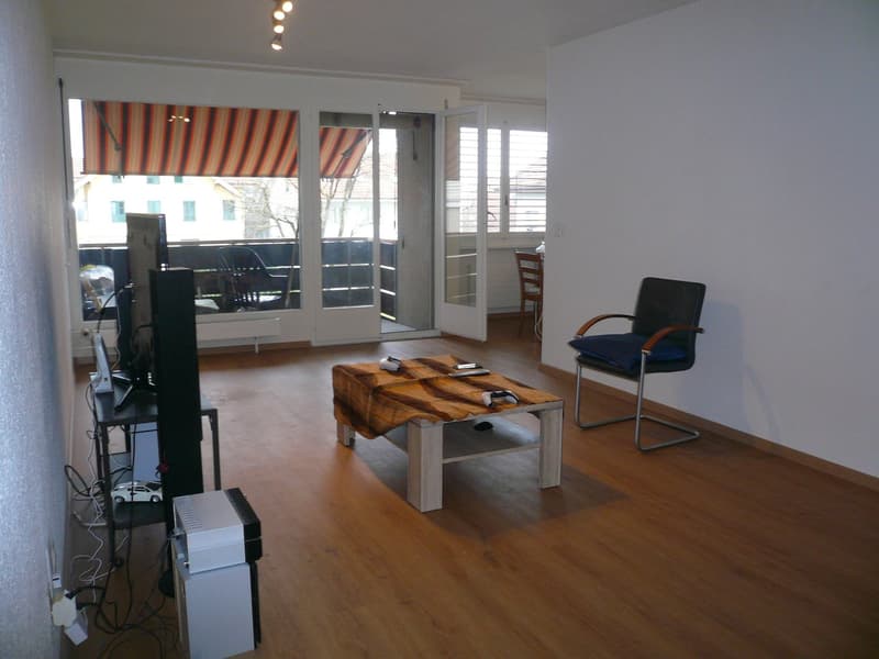 Gemütliche 3.5-Zimmer-Wohnung mit Balkon in Bätterkinden (1)