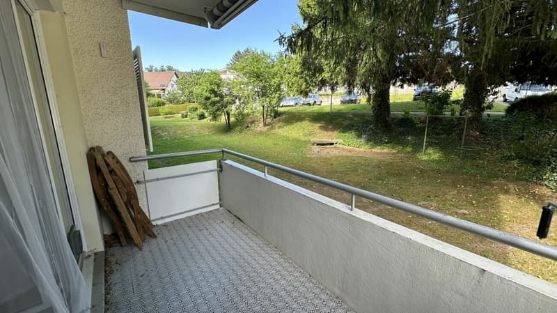 Attraktive 4-Zimmer Wohnung an zentraler Lage in Pfäffikon (2)