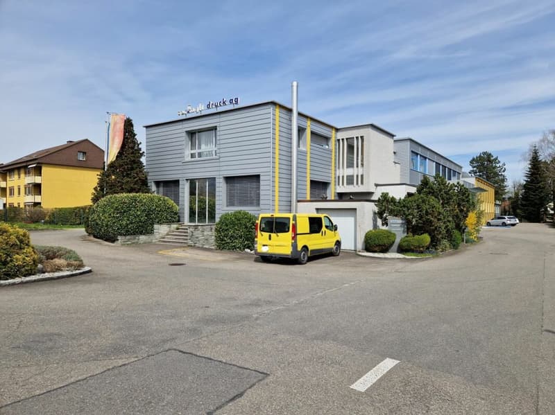 Repräsentative Büroflächen mit Empfang, Sitzungszimmer und Parkplätzen in Villmergen (2)