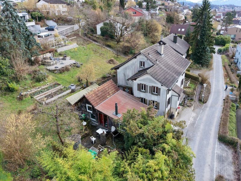 Einfamilienhaus mit Entwicklungspotenzial (2)