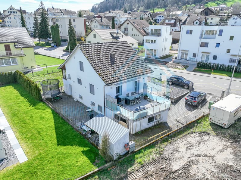 Freistehendes und gemütliches 2.5-Zimmer-Einfamilienhaus in Villmergen (2)