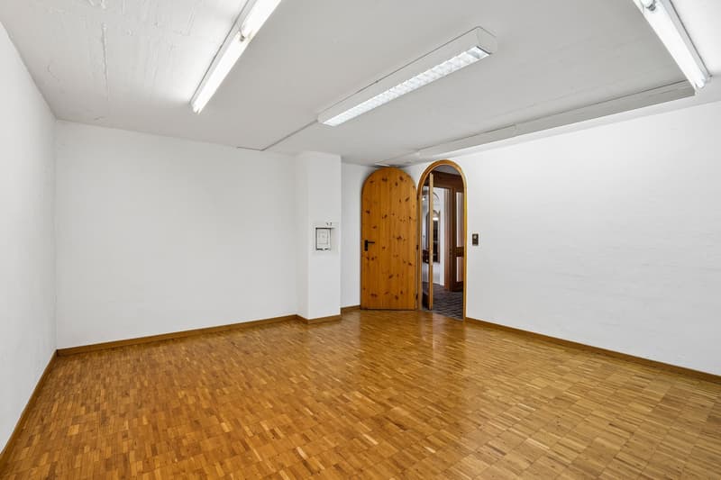 Einfamilienhaus am Waldrand – Grosszügig und charaktervoll (6)