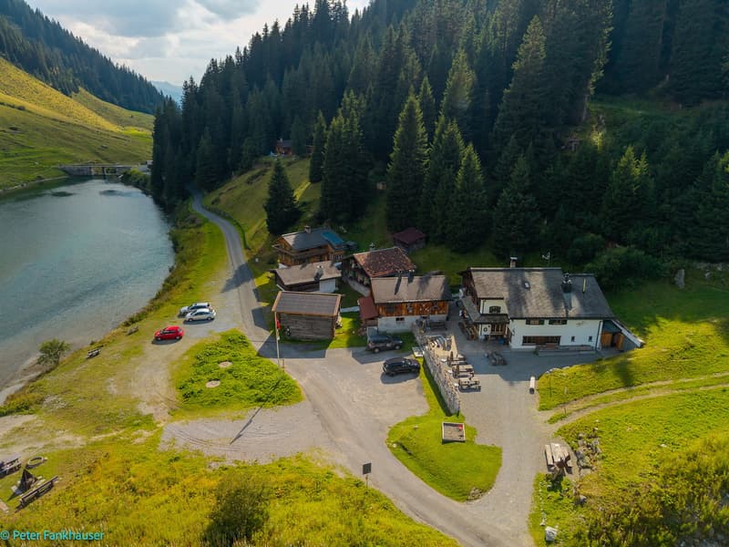 Ein alpines Juwel an einzigartiger und exklusiver Lage (11)
