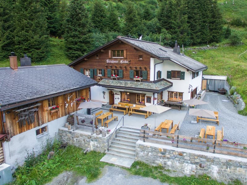 Ein alpines Juwel an einzigartiger und exklusiver Lage (1)