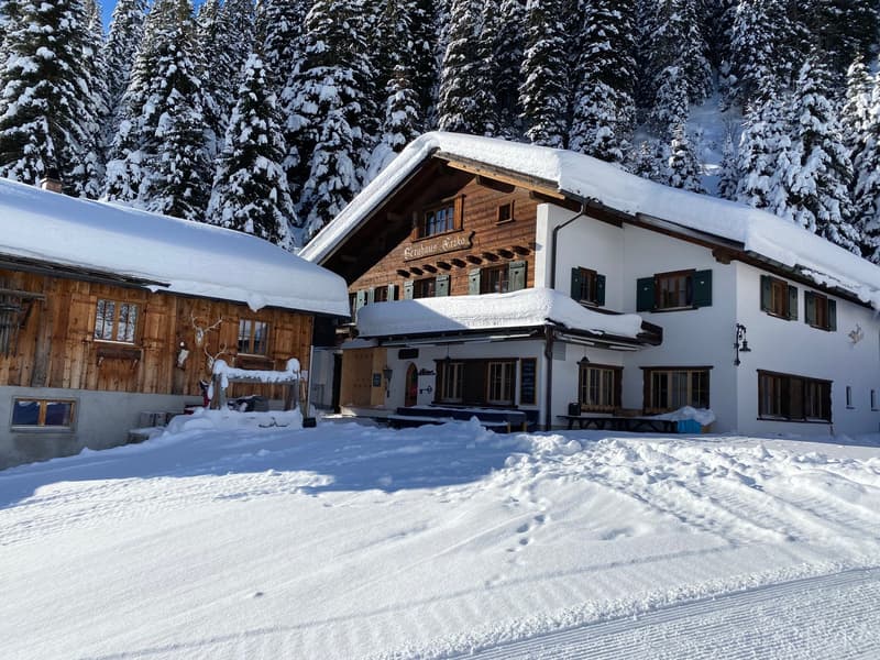 Ein alpines Juwel an einzigartiger und exklusiver Lage (13)