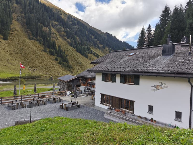 Ein alpines Juwel an einzigartiger und exklusiver Lage (12)