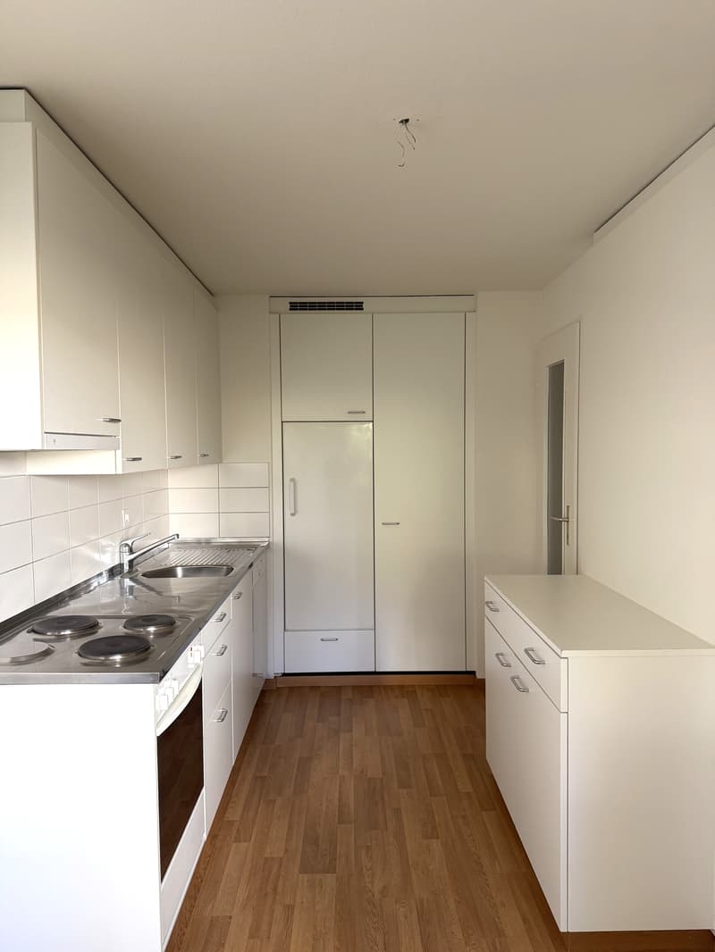 Ab sofort 2½-Zimmer Wohnung mit Gartensitzplatz zum vermieten (5)