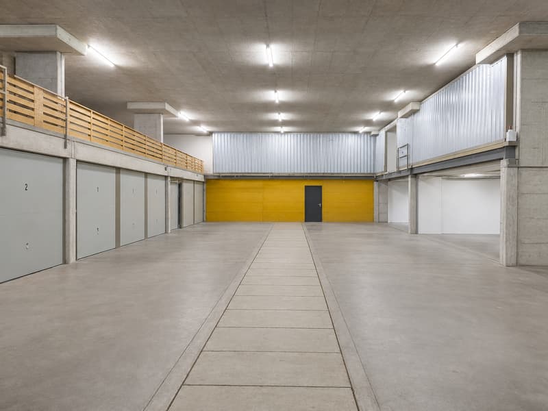 Garagenboxen an zentraler Lage in Schlieren zu vermieten (1)